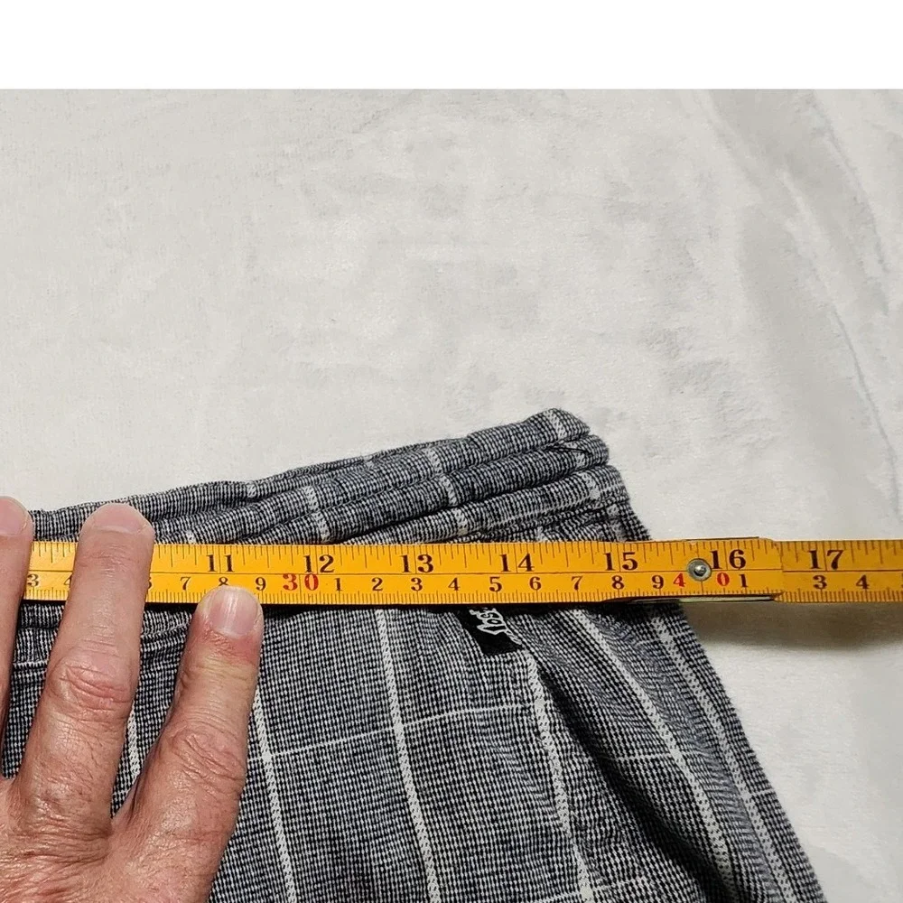 Lost Plaid Shorts Mens 34 Gray White Drawstring‎ Casual Summer